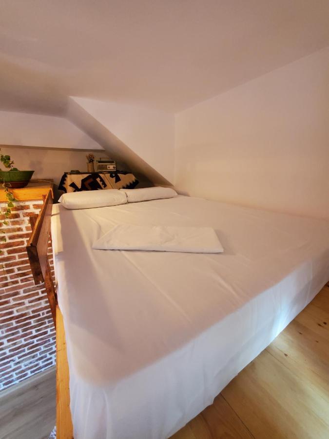 Relax Inn Korce Ngoại thất bức ảnh
