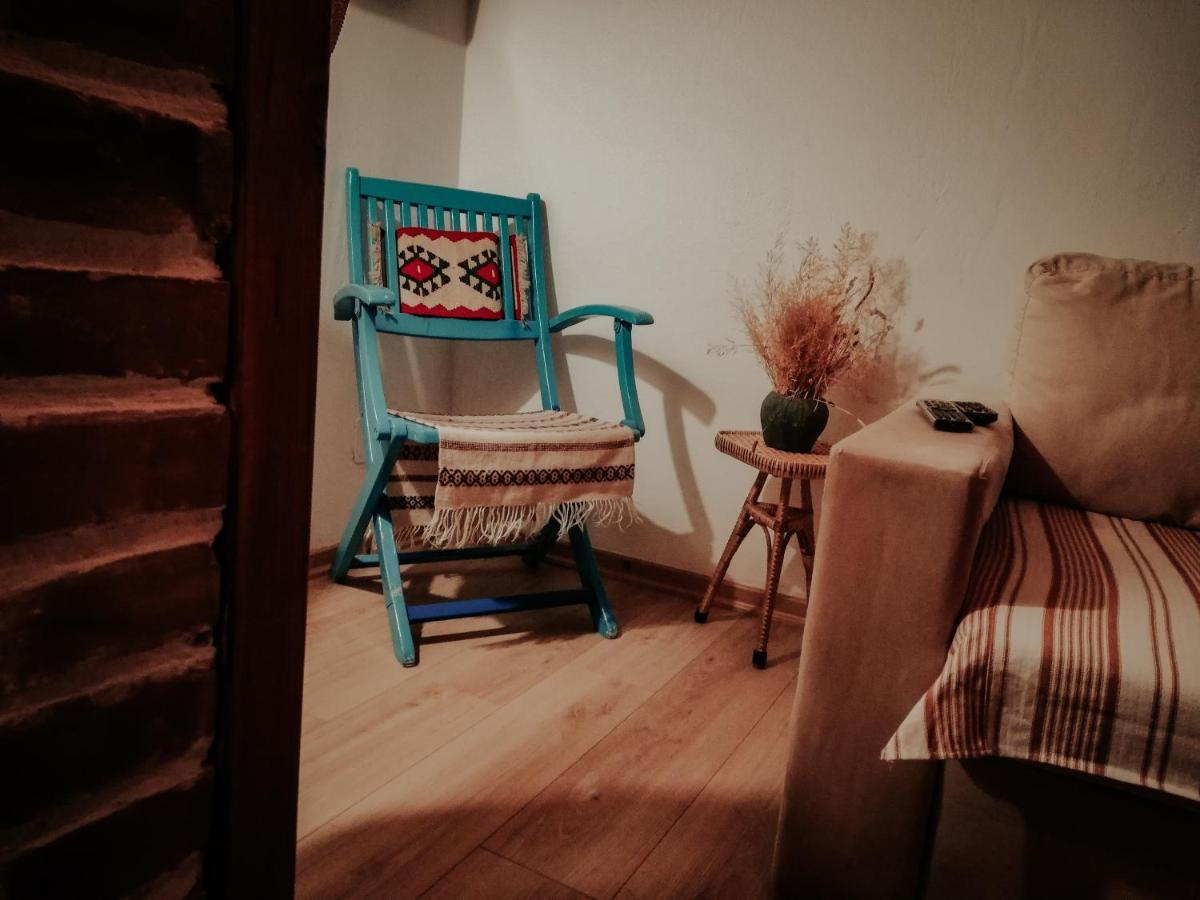 Relax Inn Korce Ngoại thất bức ảnh